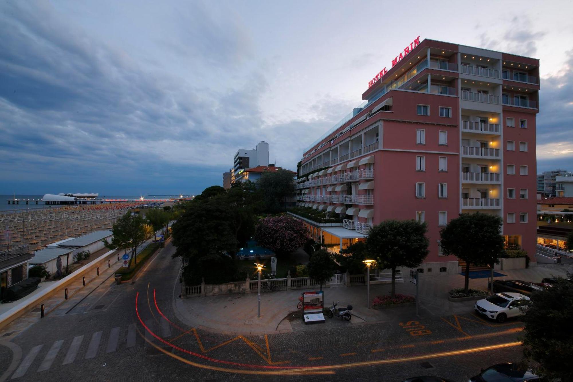 Grande Albergo Marin Lignano Sabbiadoro Exterior foto